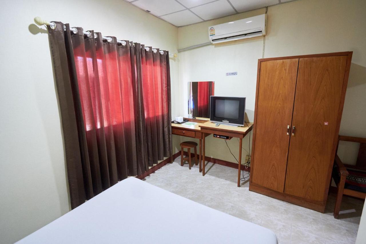 Toon Guesthouse Sukhothai Bagian luar foto