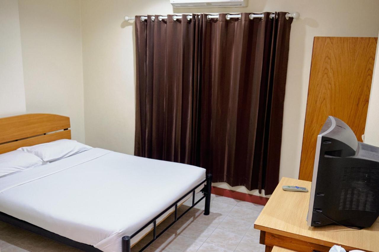 Toon Guesthouse Sukhothai Bagian luar foto