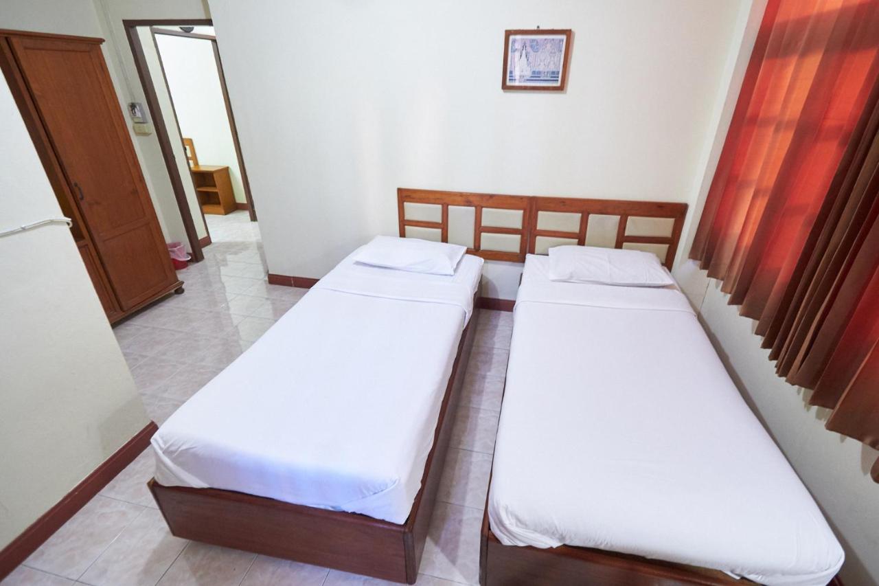 Toon Guesthouse Sukhothai Bagian luar foto