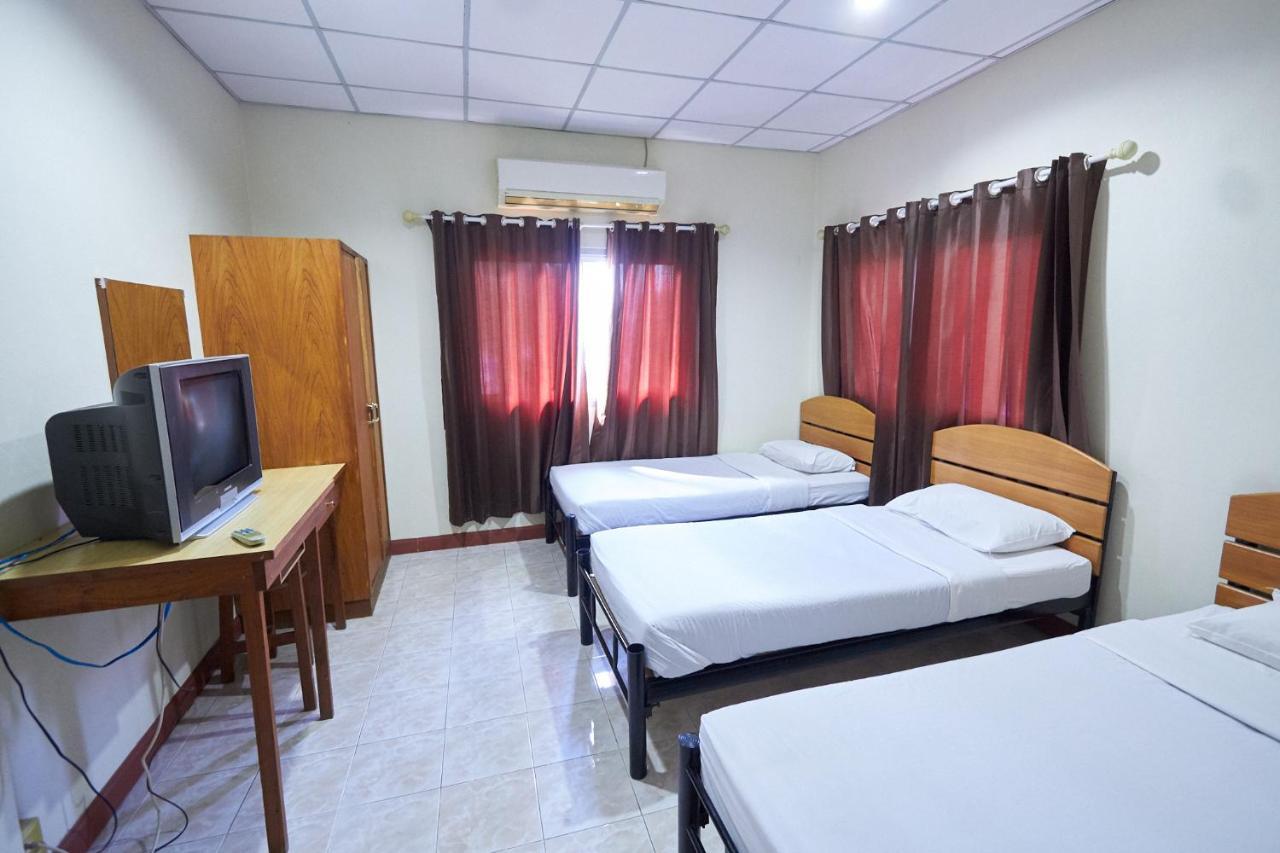 Toon Guesthouse Sukhothai Bagian luar foto