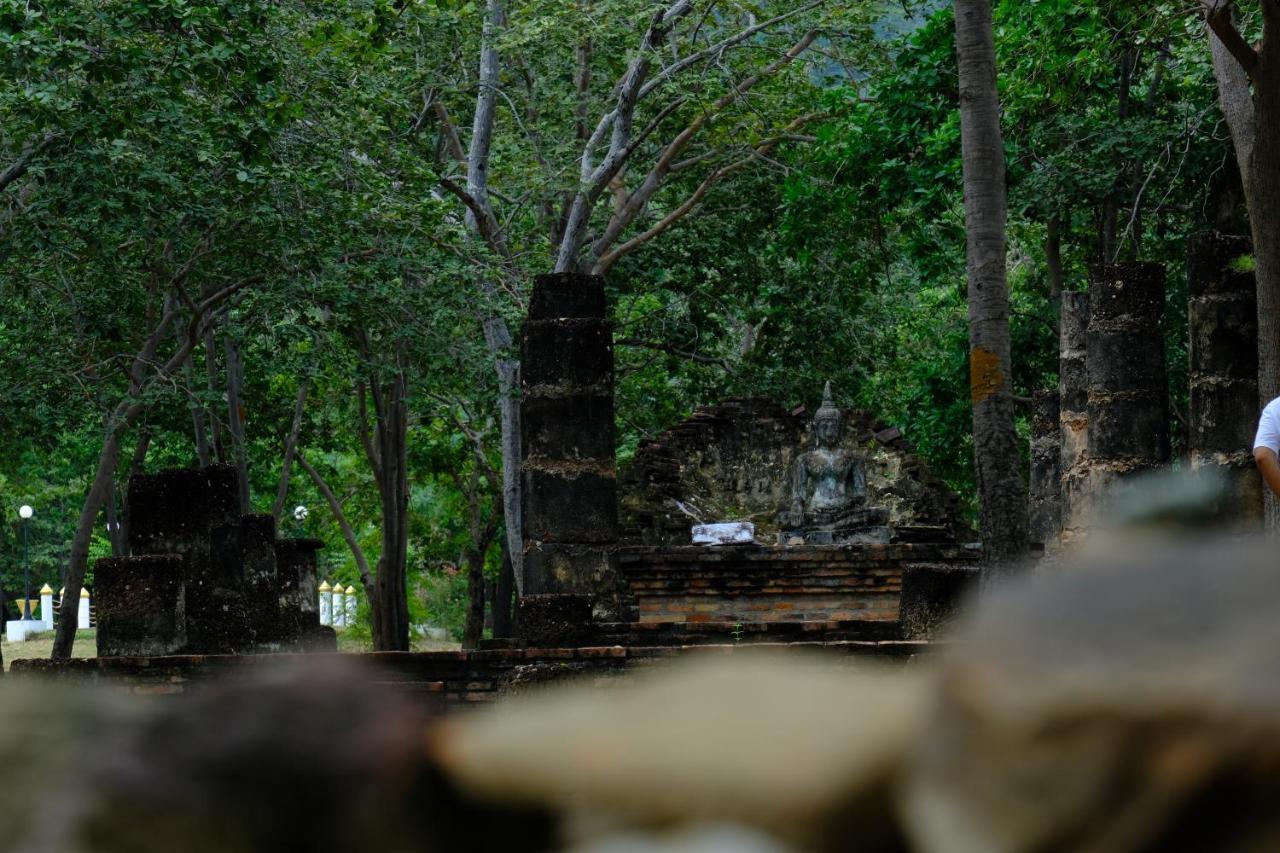 Toon Guesthouse Sukhothai Bagian luar foto