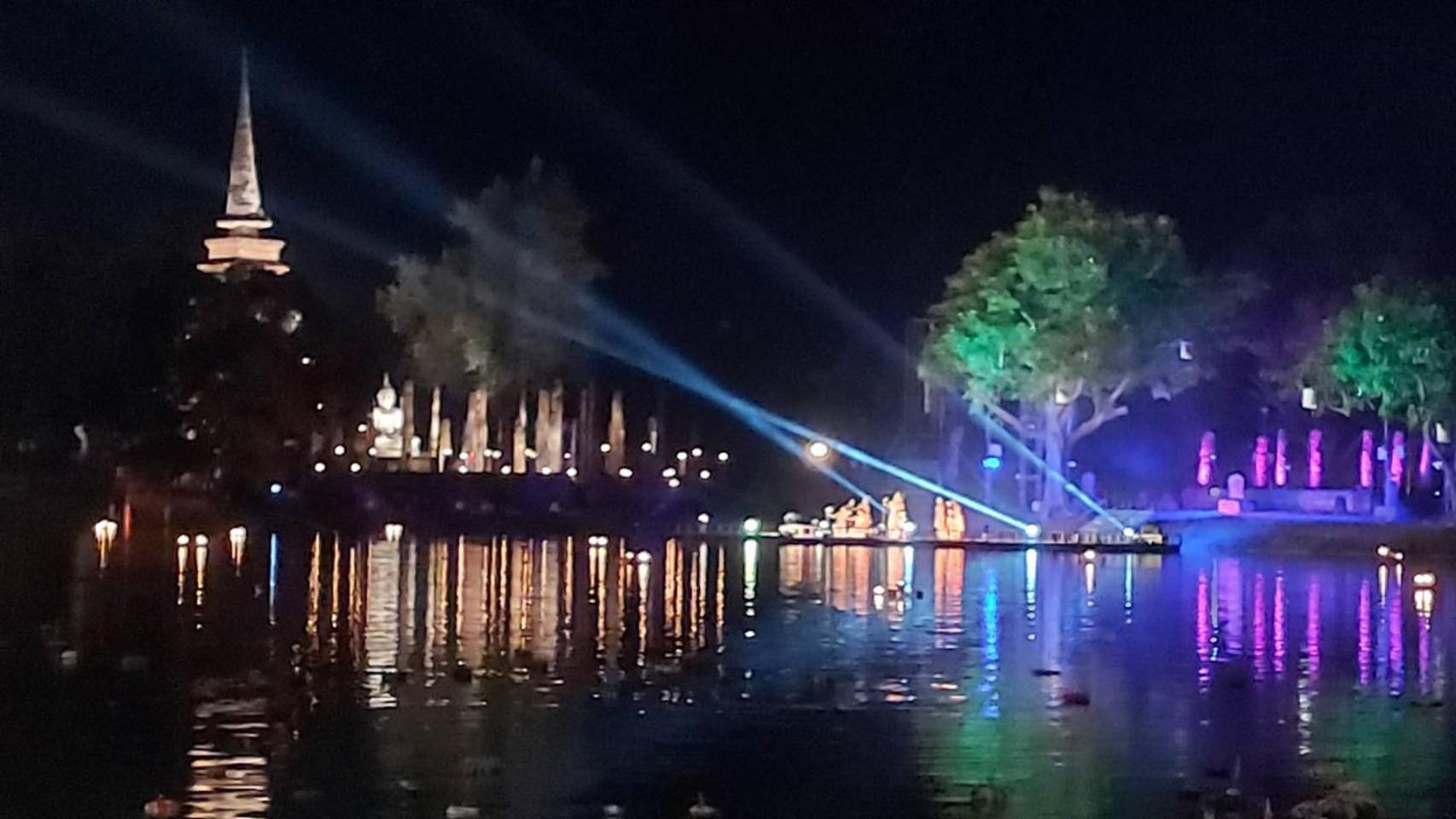 Toon Guesthouse Sukhothai Bagian luar foto