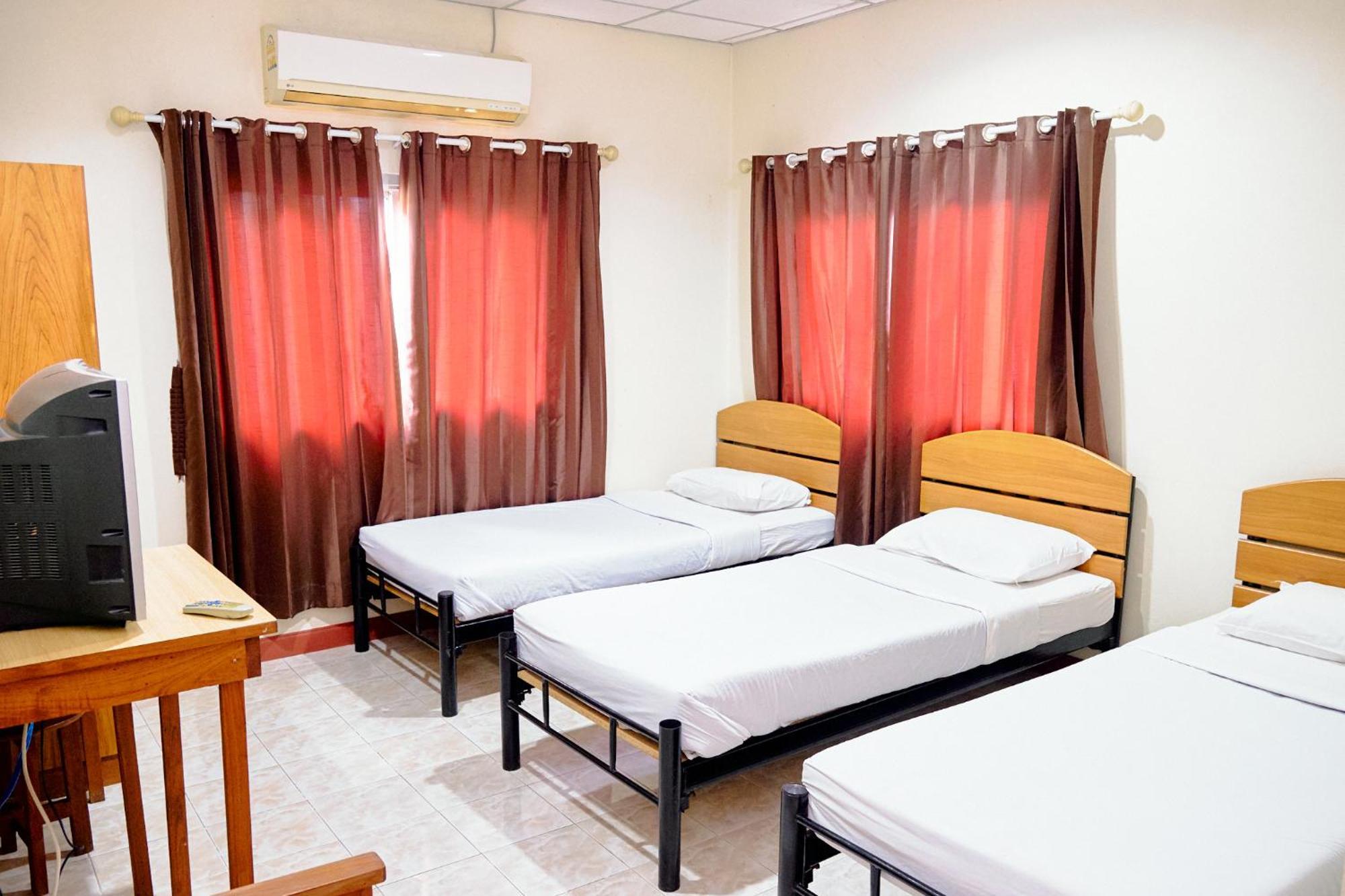 Toon Guesthouse Sukhothai Bagian luar foto